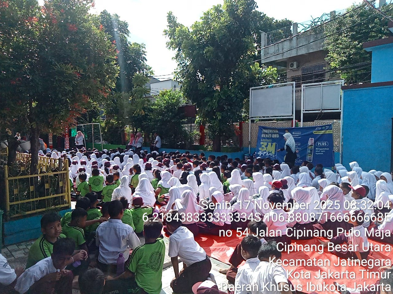 Wisata LiterAsyik Ke SDN Cipinang Besar Utara 08